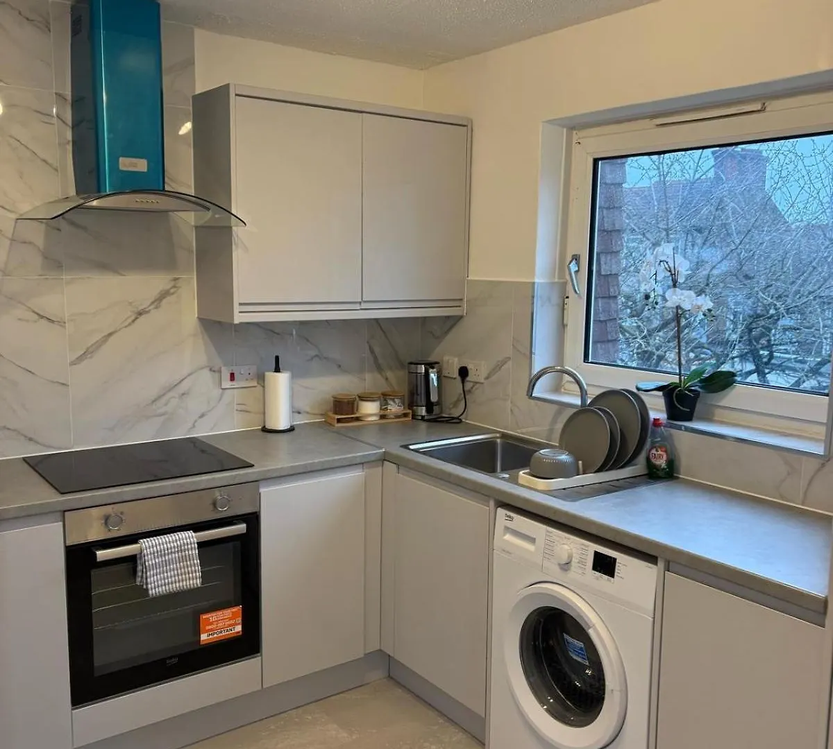 Jay3 Suites - Modern, Spacious & Charming One Bedroom Apartment In Dagenham United Kingdom